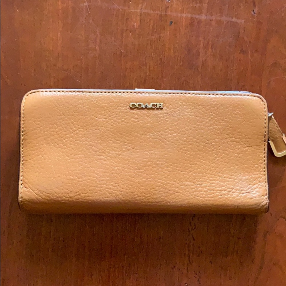 Tan Coach wallet